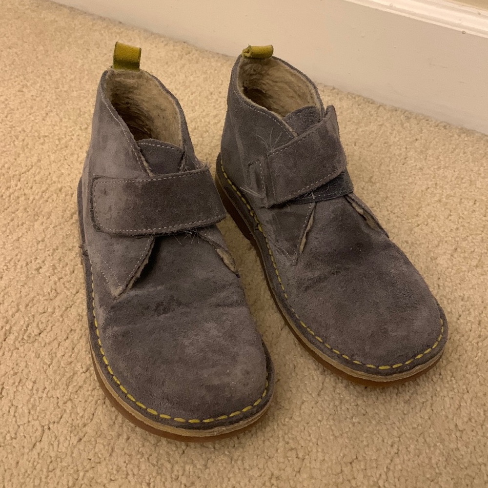 Mini Boden Gray suede boots